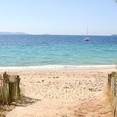 Appartement Les Pieds Dans L'eau à Cavalière *